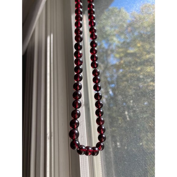 Vintage Purplish/Red Garnet/Amethyst? -  8mm 16" Choker Individually Knotted. - Picture 2 of 11